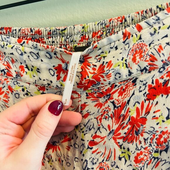 Free People Floral Micro Shorts Size Small Layered Tiered Red White Colorful - Picture 3 of 8